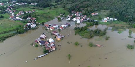 Caritas dijeli pomoć poplavljenima u Ogulinu (Foto: HGSS Ogulin) - 1