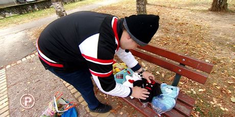 Prodaje plišane igračke kako bi pomogao prehraniti svoju obitelj (Foto: Dnevnik.hr) - 8
