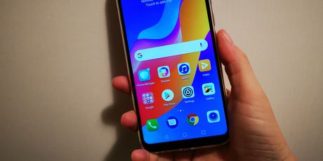 Honor Play (Foto: Zimo)