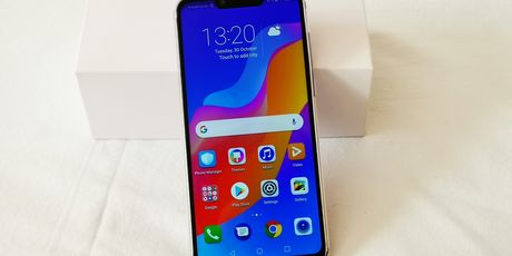 Honor Play (Foto: Zimo)