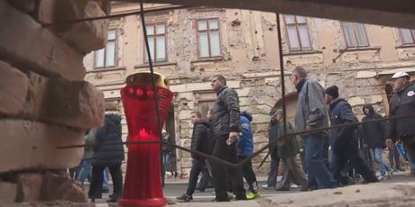 Kolona na obilježavanju Dana sjećanja na žrtvu Vukovara (Foto: Dnevnik.hr) - 1