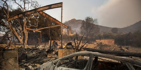 Vatra je trenutno odnijela 30 života (Foto: AFP)