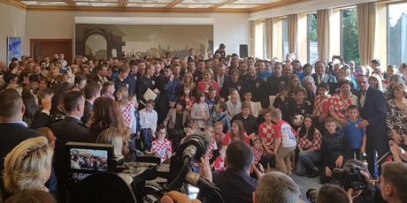 Vatreni na primanju kod predsjednice (Foto: GOL.hr)