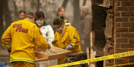 Strašan požar u Kaliforniji (Foto: AFP) 1