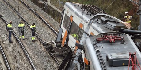 Željeznička nesreća u Španjolskoj (Foto: AFP) - 7