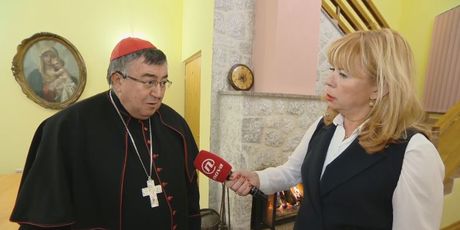 Kardinal Vinko Puljić, vrhbosanski nadbiskup, i Ivana Petrović (Foto: Dnevnik.hr)