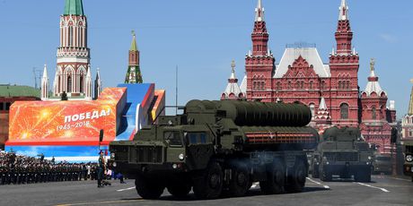 Ruska vojna parada (Foto: AFP) - 1
