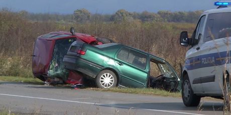 Prometna nesreća na cesti Ostrovo-Tordinci (Foto: Dnevnik.hr) - 3