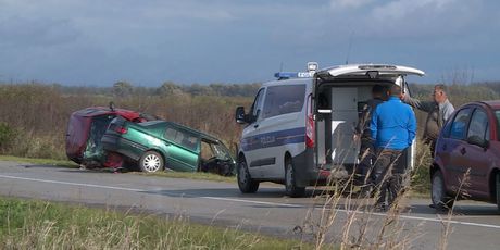 Prometna nesreća na cesti Ostrovo-Tordinci (Foto: Dnevnik.hr) - 4