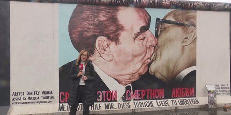Kultna slika u Berlinu (Foto: Dnevnik.hr)