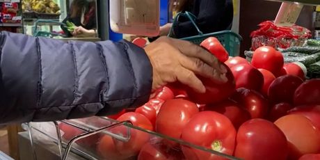 Kina: Građani masovno kupuju namirnice - 2