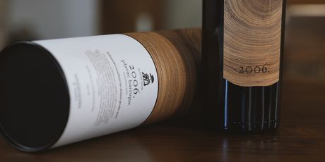Plavac barrique vinarije Zlatan otok iz 2006. godine