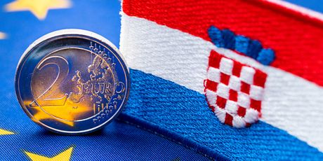 Uvođenje eura u Hrvatskoj