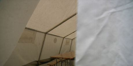 Postavljeni šatori za migrante - 1