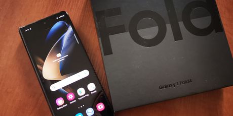 Samsung Galaxy Z Fold4 - 3