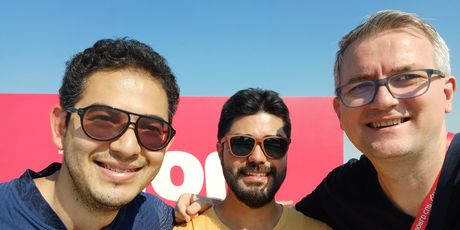 Jonathan i Fernando Kikudome i novinar gol.hr-a Ivica Medo u Dohi