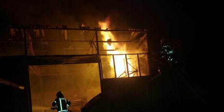 Požar pogona tekstila u Petrinji - 4
