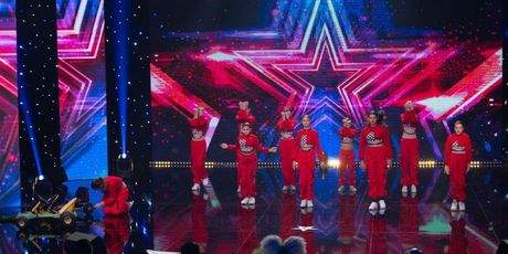 B residence, Supertalent