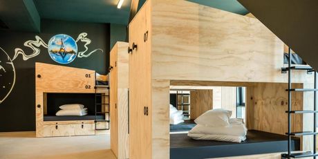 Joe&Joe hostel na petom i šestom katu salona namještaja u Beču - 5