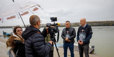 Domovinski pokret okupio se da spriječi Milorada Pupovca da oda počast žrtvama Vukovara - 6