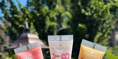 Essence Juicy Bomb