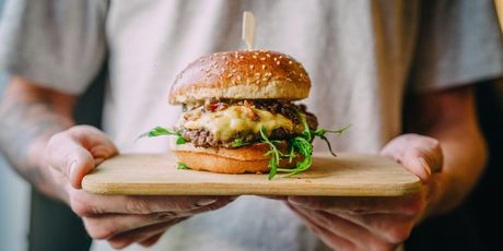 Chef's Burger by Ivan Pažanin: Crispy Kapula