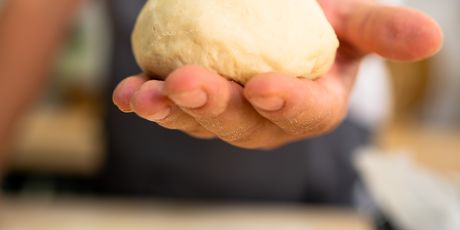 Kako napraviti tijesto za pizzu? - 3