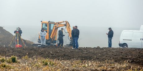 Novootkrivena grobnica u Negoslavcima s posmrtnim ostacima iz Domovinskog rata - 3