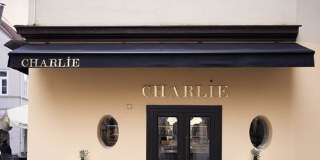 Charlie - 3