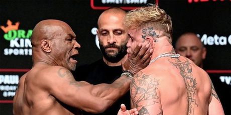 Jake Paul i Mike Tyson