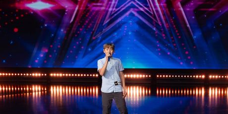 Viktor Kolmar, Supertalent - 9