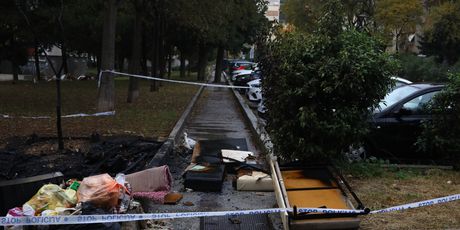 U Splitu u požaru izgorjeli kontejneri i oštećeni automobili - 2