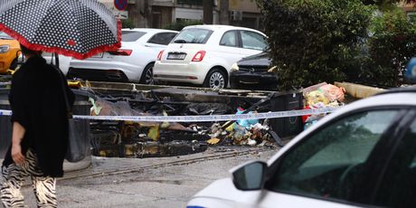 U Splitu u požaru izgorjeli kontejneri i oštećeni automobili - 4