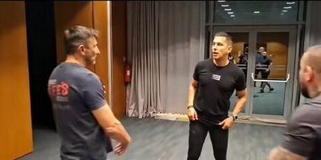 Outer Banks, Mario Valentić