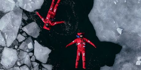 Të lundrosh midis ajsbergëve është një sukses i madh në Evropën veriore