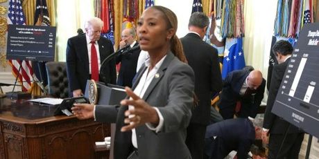 Incident u Ovalnom uredu - 3