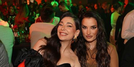 Barbara Bobak, Sanja Vučić