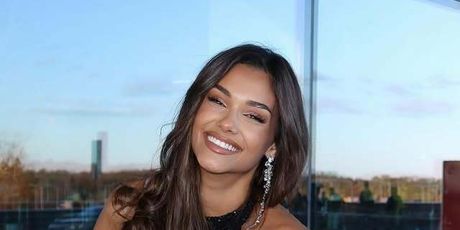 Laura Gnjatović - 1