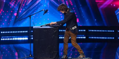 Svebor Mihael Jelić, Supertalent - 30