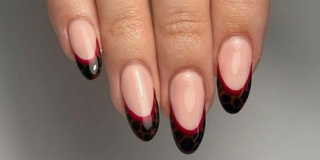 Deblja francuska manikura