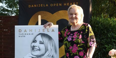 Danijela Martinović s majkom - 1