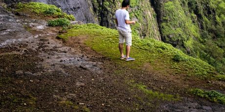 Vodo se slijeva niz planinu kad nema snažnih vjetrova
