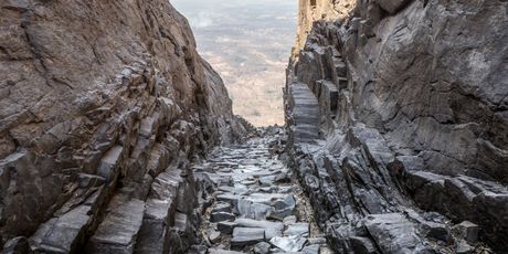 Obrnuti vodopad Naneghat, Indija - 3