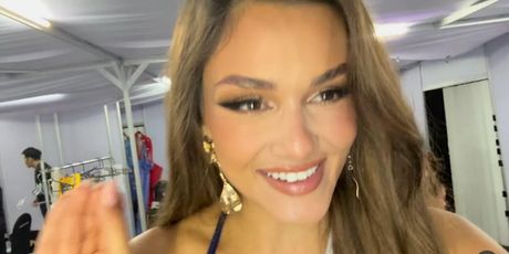 Laura Gnjatović - 4