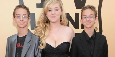 Svi vole Raymonda - 1