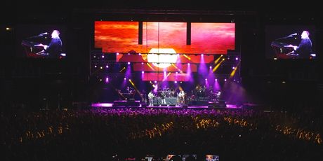 In Magazin: Crvena Jabuka - 1