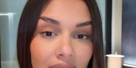 Laura Gnjatović - 2