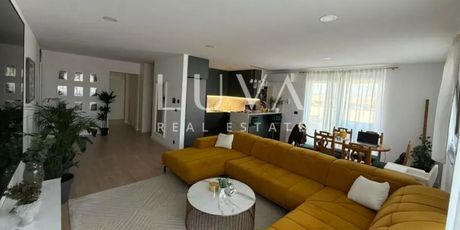 Moderan luksuz i udobnost svakodnevnog života u srcu Botinca - 9