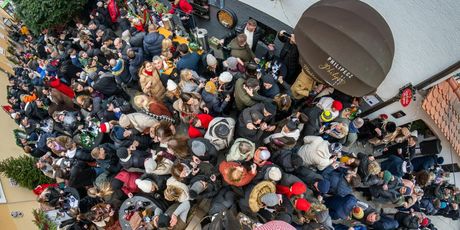 Minglanje v klanjcu - 12