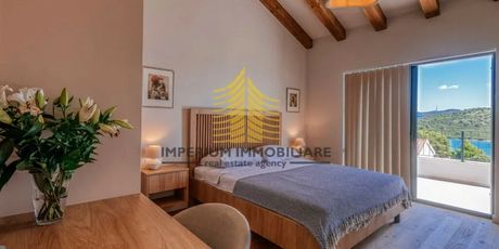 Kuća koja spaja mediteranski duh i suvremenu udobnost - 3